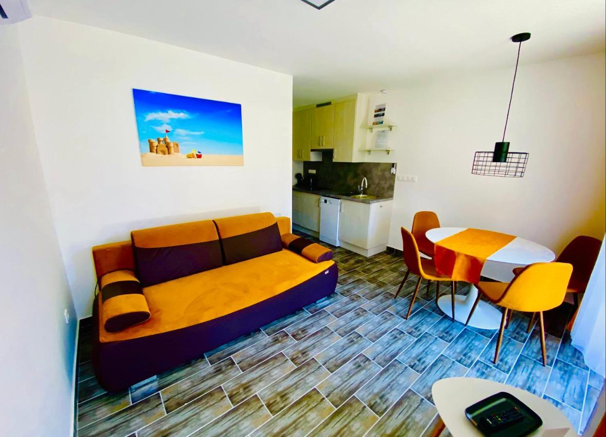 Lilac Apartman Balatonlelle Exterior photo